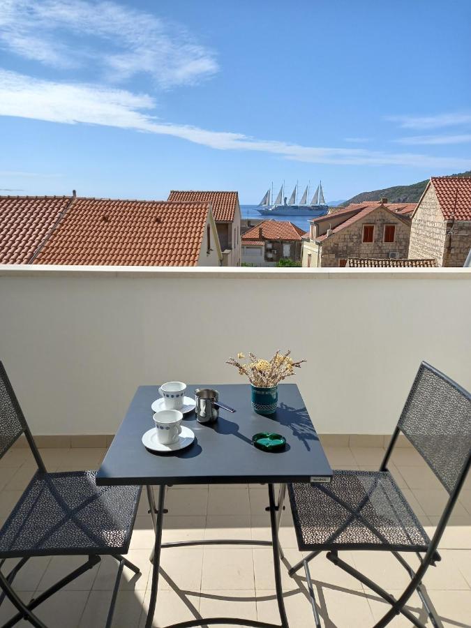 Apartments Nona Draga Komiža Buitenkant foto